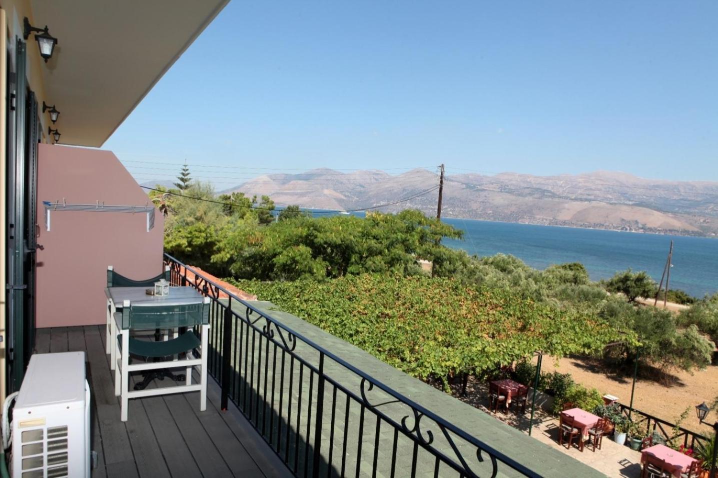 Apolafsi Aparthotel Lixouri Luaran gambar